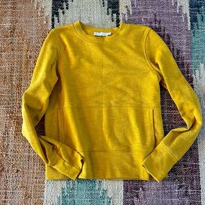 Prana cozy sunrise sweatshirt in a great mustard color!